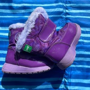 Cougar lightly used Size 7 winter boots